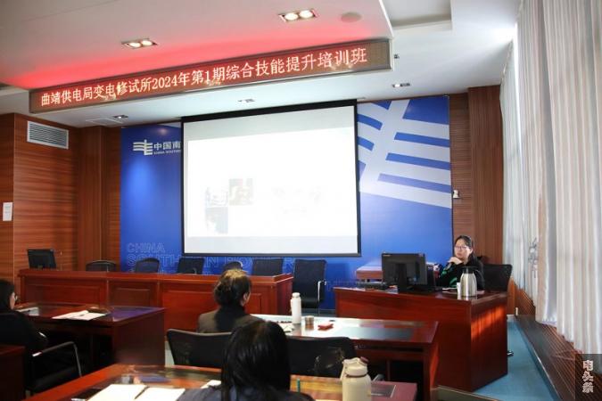 阮松萍老师强调，以小见大写出来的新闻就是好新闻
