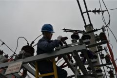 南方电网贵州安顺平坝供电局变电管理所编织变电安全生产“防护网” 