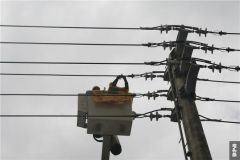 南方电网贵州兴义安龙供电局带电作业保障供电正常